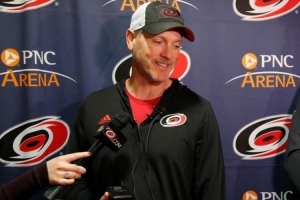 TA：邓顿缩减开支每年能省100万美元 这些钱可用于提升球员体验