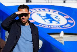 邮报：切尔西高层制定计划，以备在足总杯半决赛之前解雇罗塞尼尔