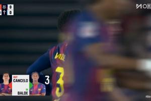巴萨上半场被动换人！坎塞洛出现伤情无法坚持比赛，被巴尔德换下