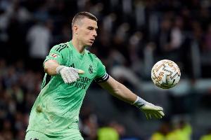 世体：卢宁可能在今夏离开皇马，若有合适报价皇马愿意放人