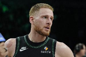 13中6得15分！麦丹：迪文是个拼命三郎 他愿意为赢球付出一切