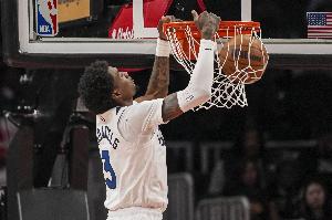 道苏姆：麦克丹尼尔斯的隔人暴扣太炸裂了 简直无与伦比