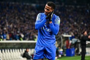 记者：申花飞抵郑州米内罗、李可继续因伤休战，蒋圣龙仍在静养