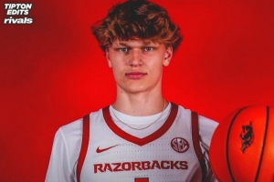 芬兰新星！五星高中生穆里宁承诺阿肯色大学 上赛季效力游击队