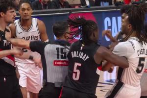 与阿夫迪亚冲突后 大量以色列球迷在卡斯尔INS进行人身攻击与威胁