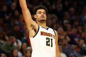 炸裂奇兵！斯潘塞·琼斯9投7中&三分5中4 砍下20分3板1助3断3帽