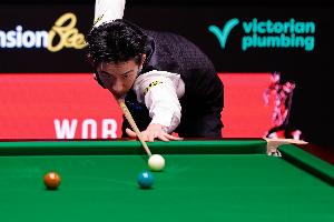 塞尔比呼吁改善球台，吴宜泽：球台对每个人都是公平的，必须适应