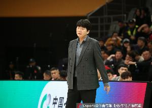 一个不进啊！山东半场三分球8中0仅拿35分 辽宁12中4