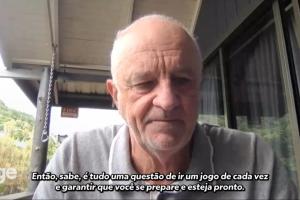 伊拉克主帅：将禁止球员世界杯期间用社媒，除了父母和挚友都别信