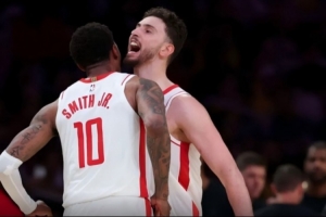 火箭依然不肯死：申京们的热血，谢泼德的灵光