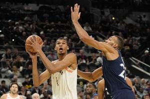 NBA彩经：残阵出击！森林狼客场力拼马刺